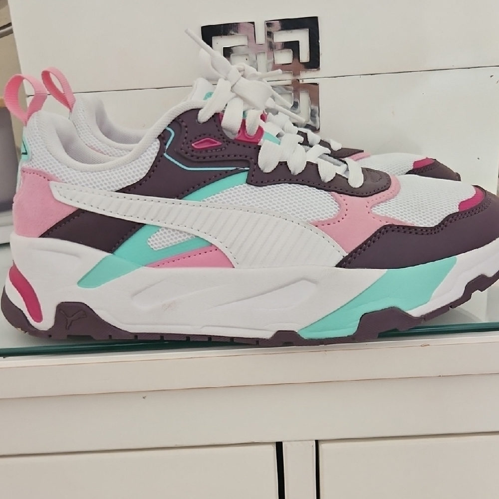 Puma Sneakers